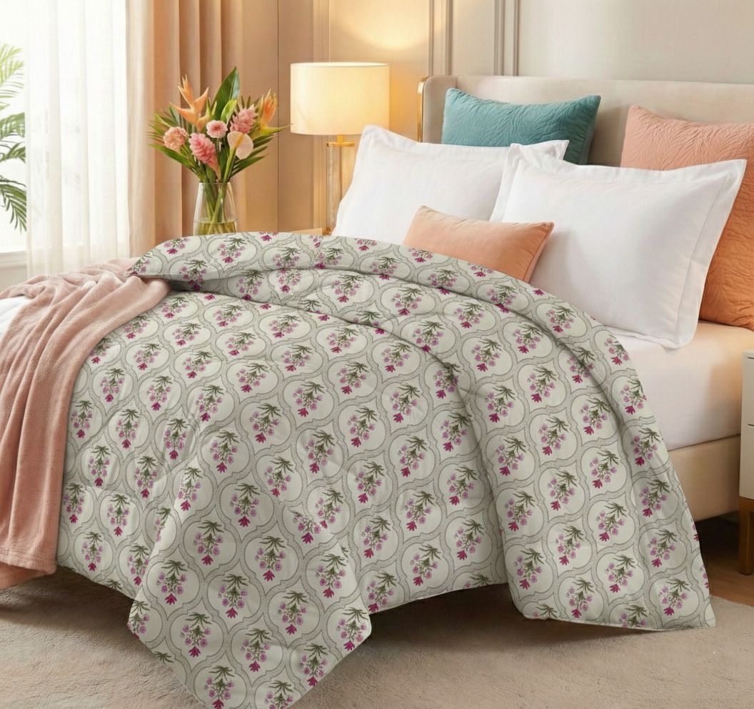 Valencia Comforter GreenDark Pink