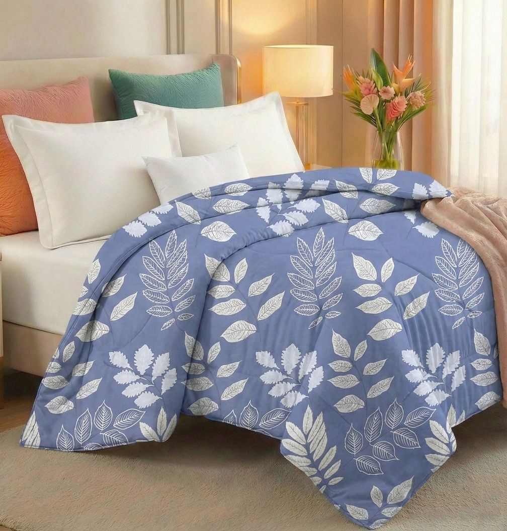 Prime Comforter Light Blue Off White
