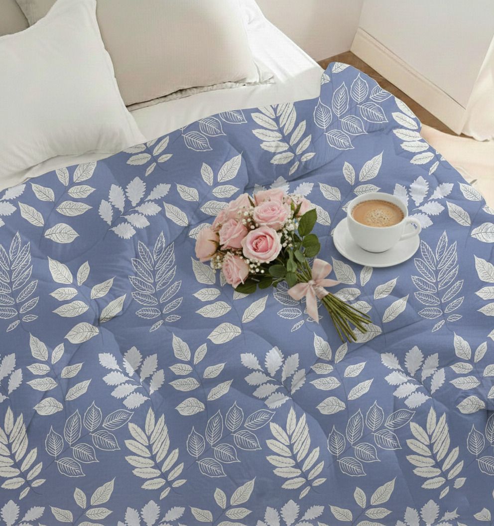 Prime Comforter Light Blue Off White