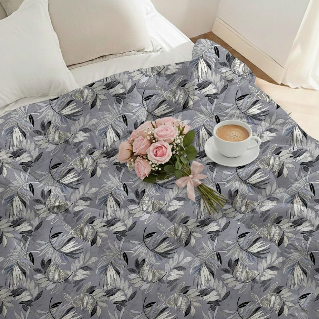 Prime Comforter Grey Black